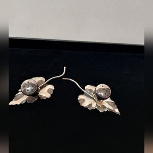 Vintage* Rare Silver Plated Mini Leaf Salt and Pepper Shakers